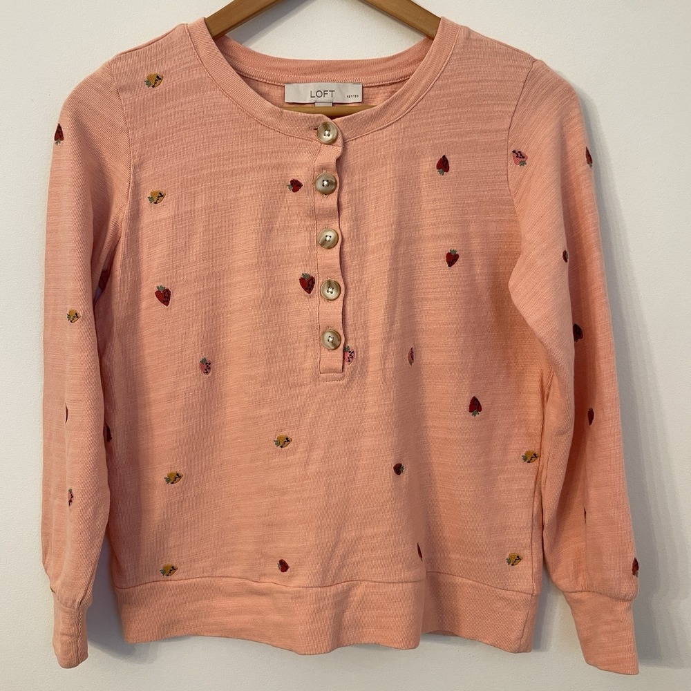 LOFT Petits Peach Sweater XXSP Strawberry Heart Embroidered‎ Cottagecore Preppy